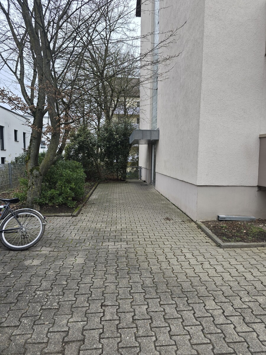 Vor dem Hau s Erdgeschosswohnung Viernheim