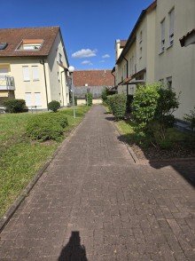 Eingang vor dem Haus Gepflegte Wohnung mit gro�em Balkon & TG-Stellplatz - Ideal f�r Eigennutzer oder Anleger