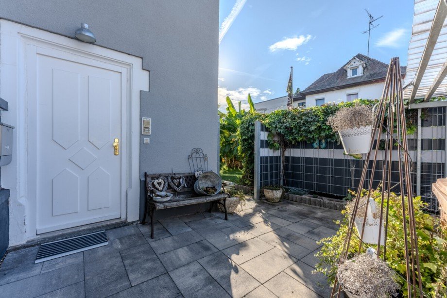 Eingangsbereich Etagenwohnung Laudenbach