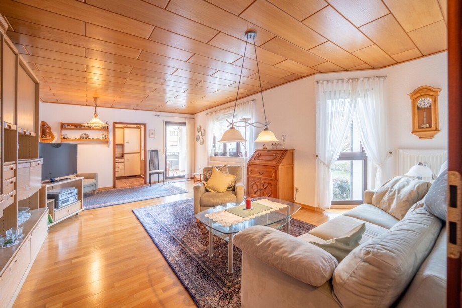 Wohnzimmer richtung Balkon Etagenwohnung Heppenheim (Bergstra�e)