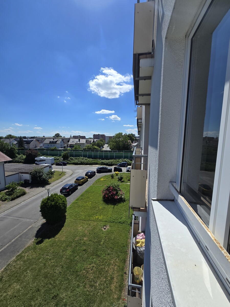 Balkon Blick Westen Etagenwohnung Heppenheim (Bergstra�e)