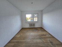 Kinder Zimmer 1 Modernisierte 4-Zimmerwohnung mit Einbauk�che & Balkon - 97 m�