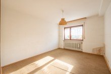 Schlafzimmer 2 UG Haus mit Charakter und Entwicklungschance - in idyllischer Lage von F�rth