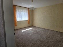 Zwischenetage Anbau (2) Zeitreise mit Potenzial - Charmantes Bauernhaus mit Scheune, Innenhof und Geschichte