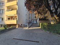 Bild (53673542cf5dbf949d03538eee8682df): Modernisierte 4-Zimmerwohnung mit Einbauk�che & Balkon - 97 m�
