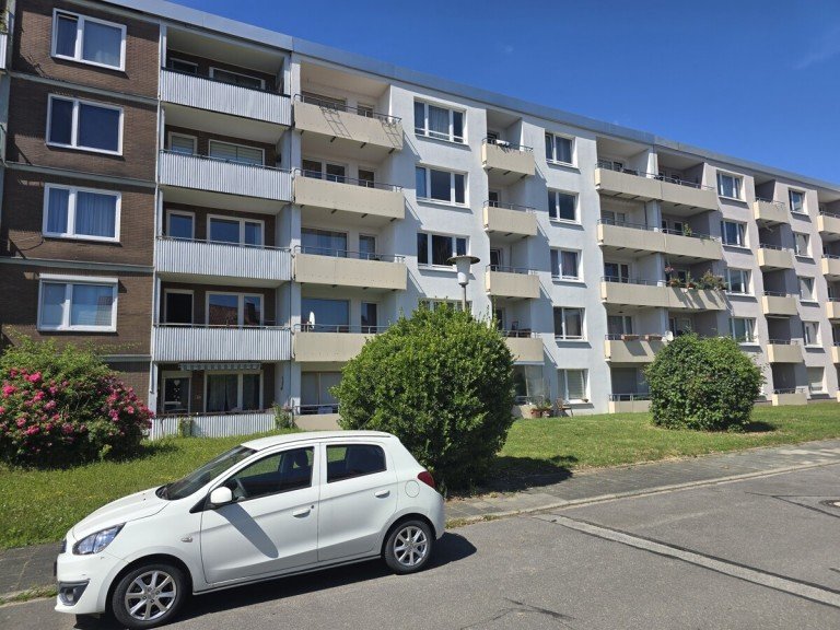 Aussen R�ckseite Balkon 3.OG re Heppenheim (Bergstra�e) Etagenwohnung Kleine 2 Zimmer Wohnung in Heppenheim.