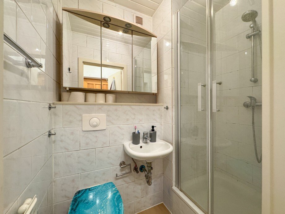 Badezimmer EG Mehrfamilienhaus Worms