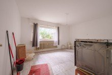 Wohnzimmer Souterrain Solide Kapitalanlage - 5 Einheiten, 4 vermietet