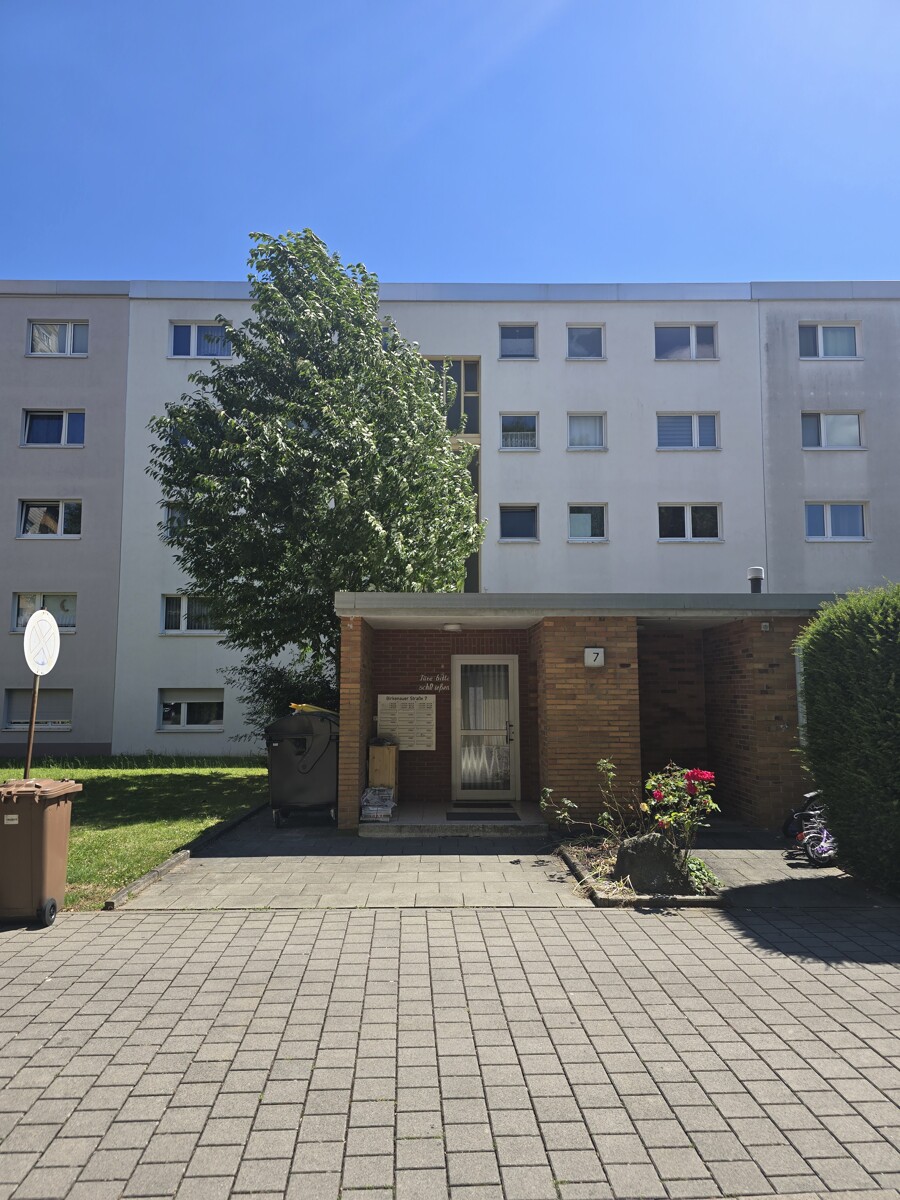 Aussen Eingang Etagenwohnung Heppenheim (Bergstra�e)