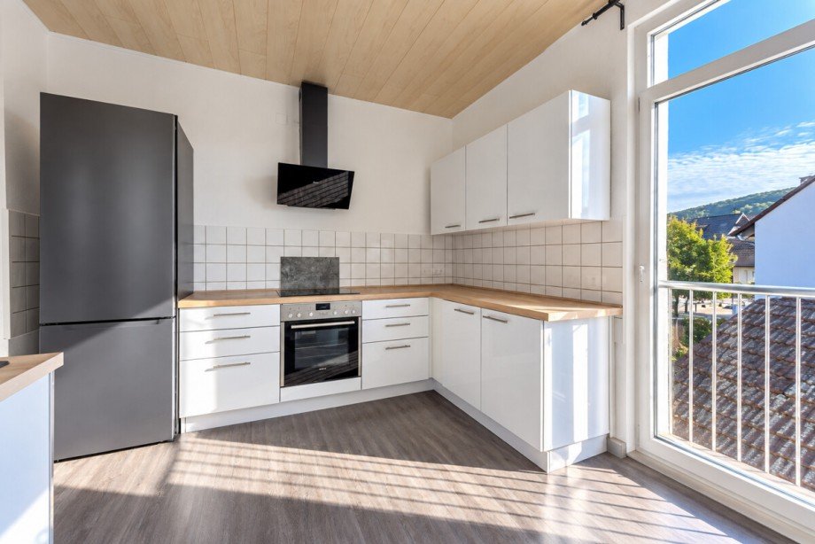 Helle K�che 1 OG KI-bereinigt pers�nliche Gegenst�nde entfernt. Etagenwohnung Laudenbach