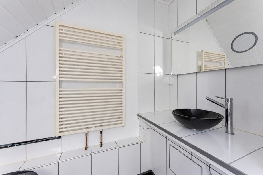 1 OG Bad KI Bearbeitet Etagenwohnung Laudenbach