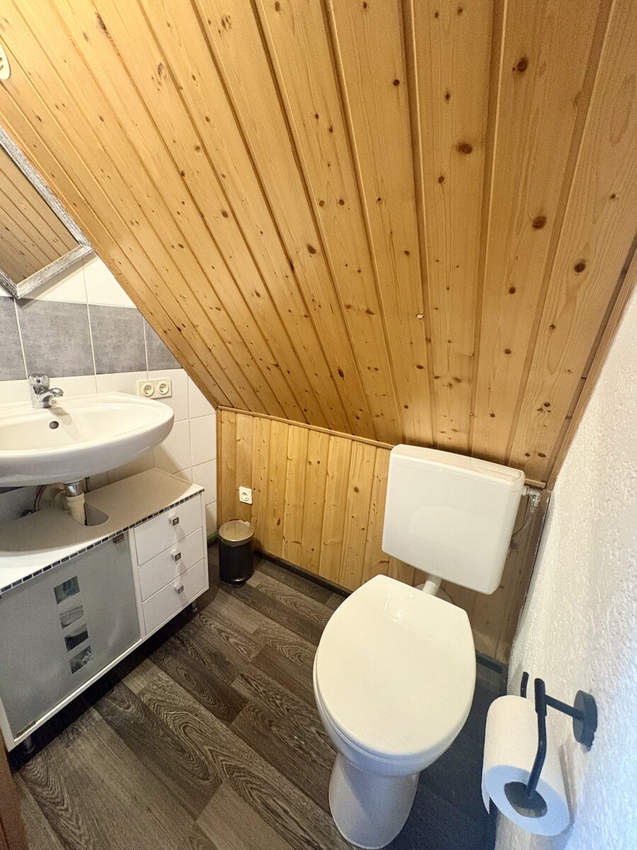 WC oben Einfamilienhaus Lautertal