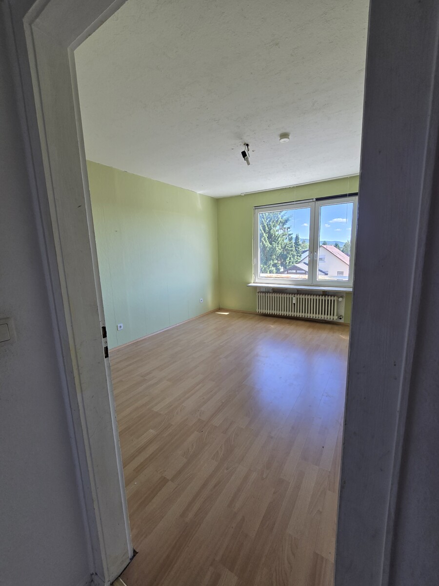 Flur Richtung Schlafzimmer Etagenwohnung Heppenheim (Bergstra�e)