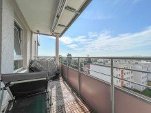 Balkon mit Markise Moderne 3-ZKB Balkon Wohnung in gepflegter Anlage