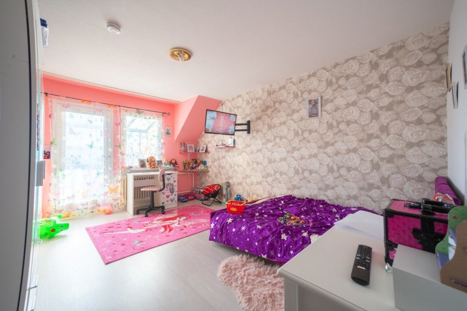 Kinderzimmer DG rechts Mehrfamilienhaus Grasellenbach / Wahlen