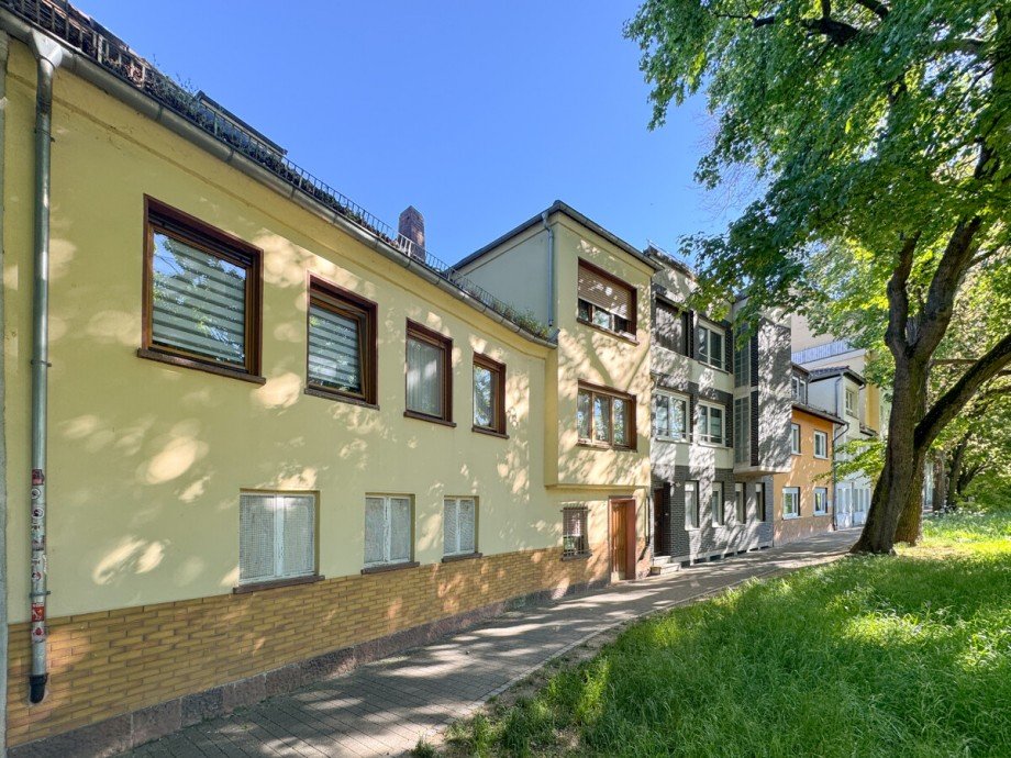 Ansicht R�ckseite Mehrfamilienhaus Worms