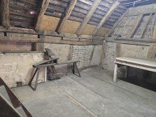 Stallung DG Zeitreise mit Potenzial - Charmantes Bauernhaus mit Scheune, Innenhof und Geschichte