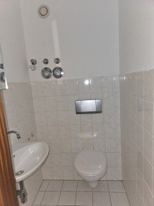 WC Gepflegte Wohnung mit gro�em Balkon & TG-Stellplatz - Ideal f�r Eigennutzer oder Anleger