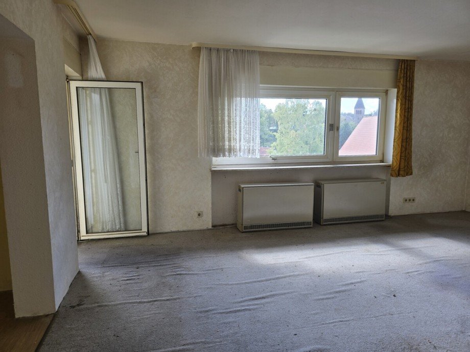 Wohnzimmer mit Balkont�r Dachgeschosswohnung Heppenheim (Bergstra�e) / Kirschhausen