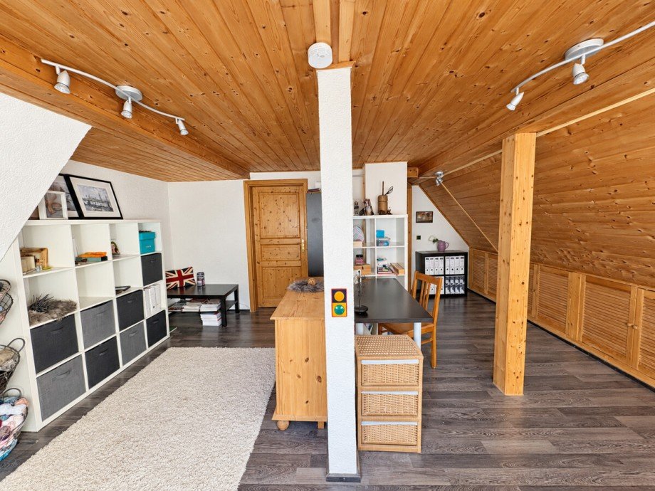 Zimmer OG fr�her 2 KI. Zimmer Einfamilienhaus Lautertal