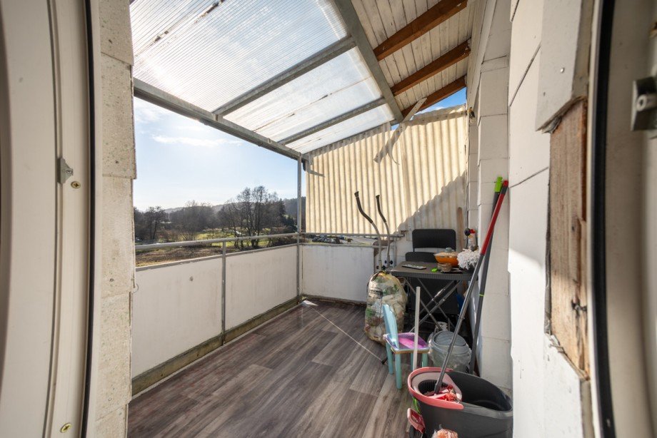 Balkon DG rechts Mehrfamilienhaus Grasellenbach / Wahlen