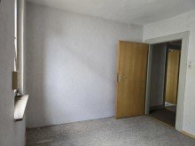 OG Zimmer links Zeitreise mit Potenzial - Charmantes Bauernhaus mit Scheune, Innenhof und Geschichte