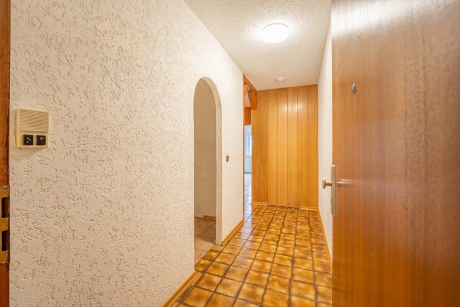 Flur mit Eingang zur Abstellkammer Etagenwohnung Heppenheim (Bergstra�e)