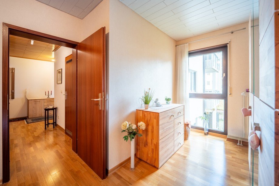 Schlafzimmer richtung Flur Etagenwohnung Heppenheim (Bergstra�e)