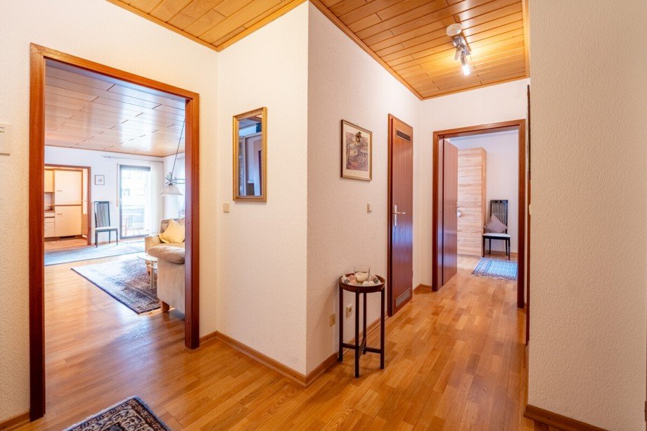 Flur richtung Wohnz. und Schlafzimmer Etagenwohnung Heppenheim (Bergstra�e)