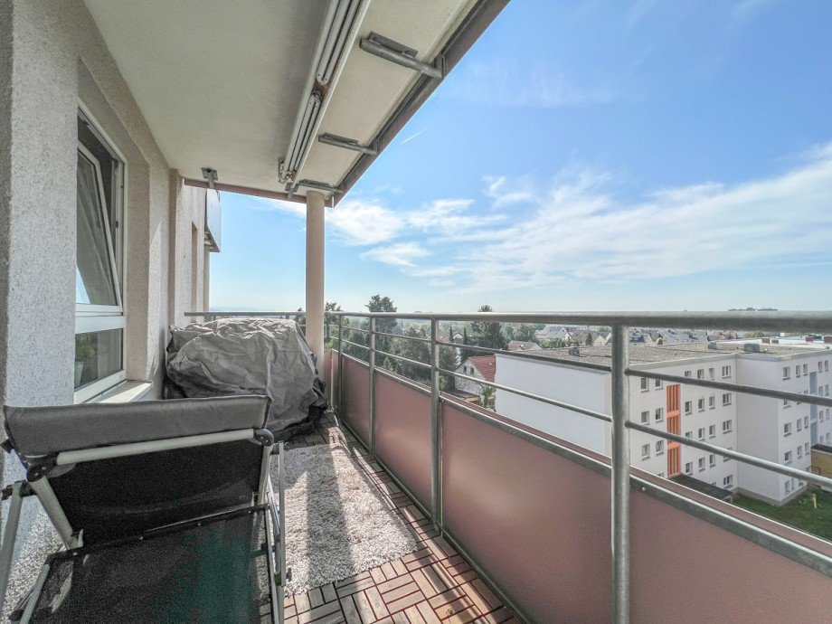 Balkon mit Markise Etagenwohnung Heppenheim (Bergstra�e)