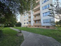Bild (f82d1eaeaab3df3b68f075824e96068e): Modernisierte 4-Zimmerwohnung mit Einbauk�che & Balkon - 97 m�
