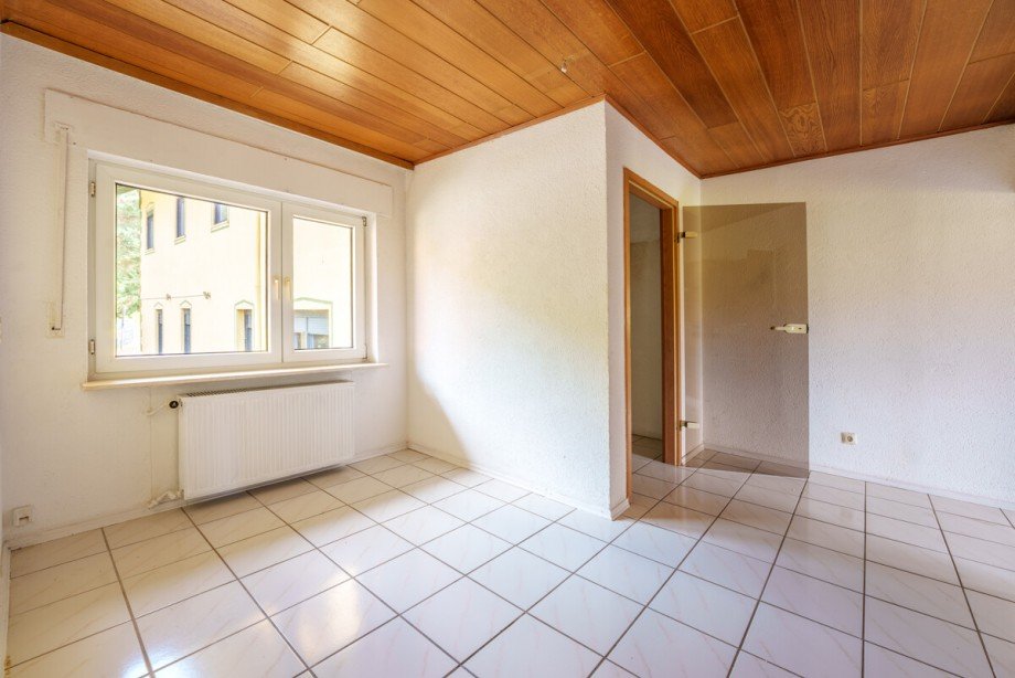 Zimmer 1 OG andere Seite Zweifamilienhaus Reichelsheim